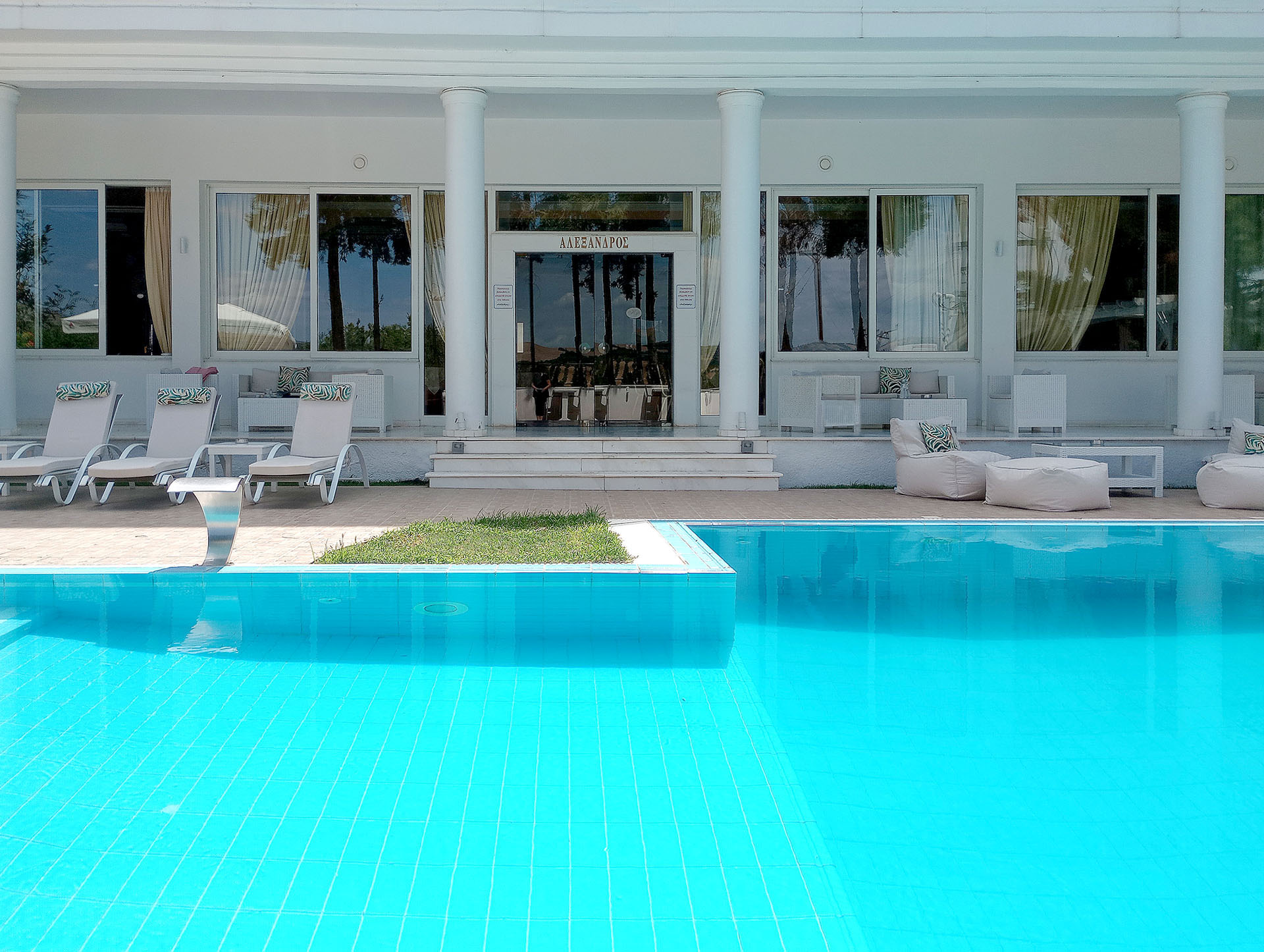 Spacious triple room at Hotel Philippos ideal for family or business stays in Livadia